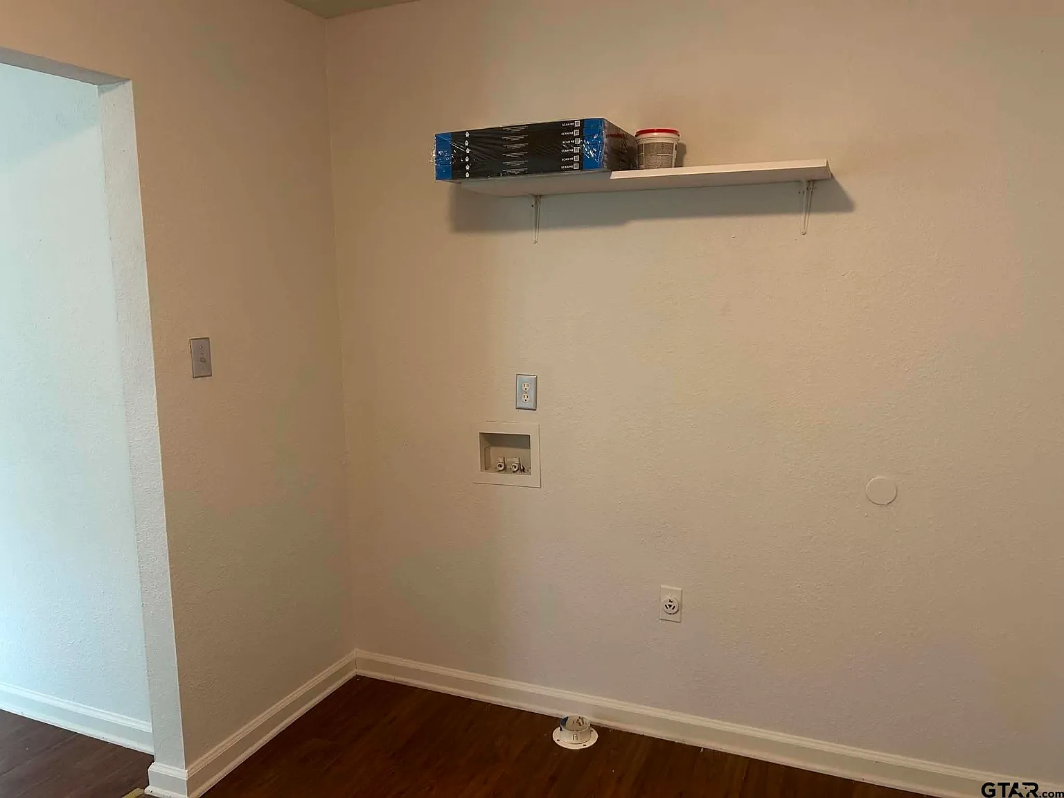 2 bed, 724 sqft, $1,250 — Photo 4