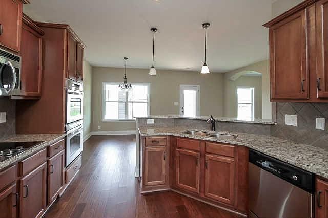 1st image of 225 Franklin Mdws Lot 225