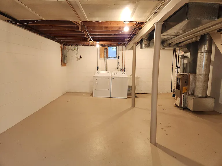 1862 Ashland Ave — Photo 6
