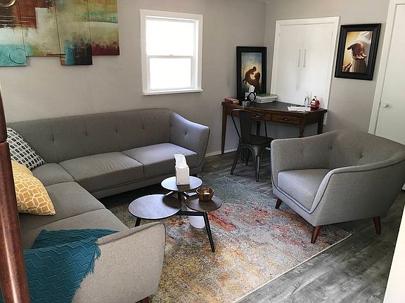 Mother In Law Living/Bd