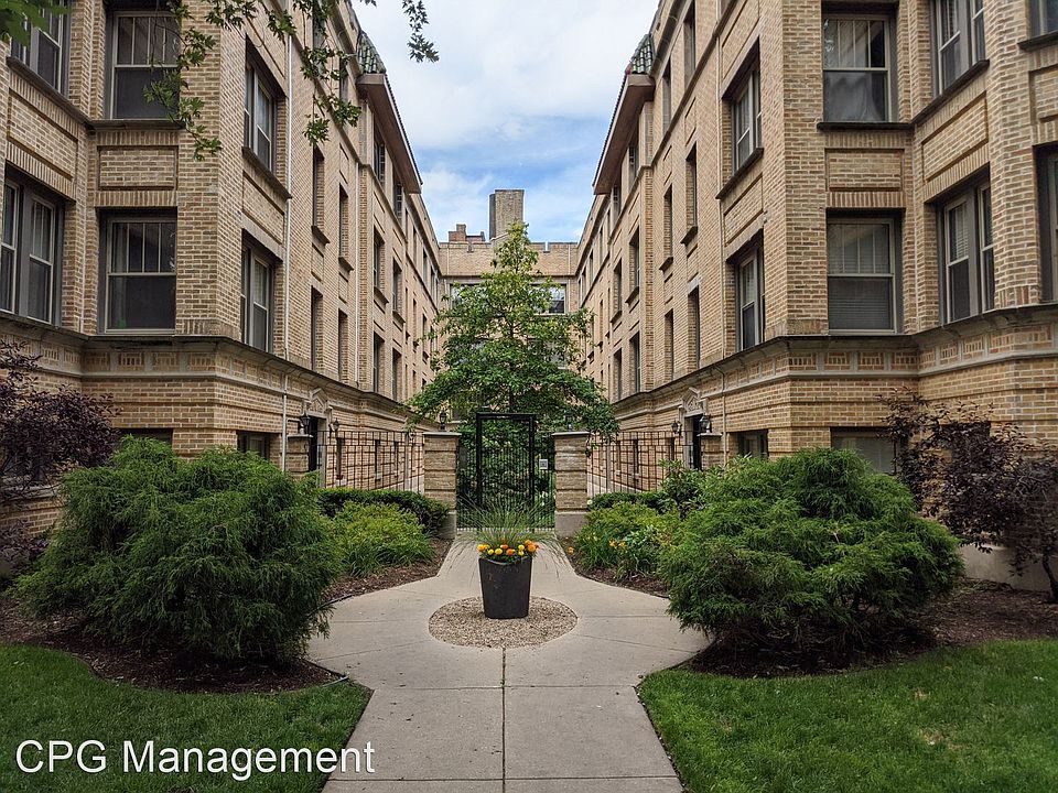 1st image of 1366 W Greenleaf Ave