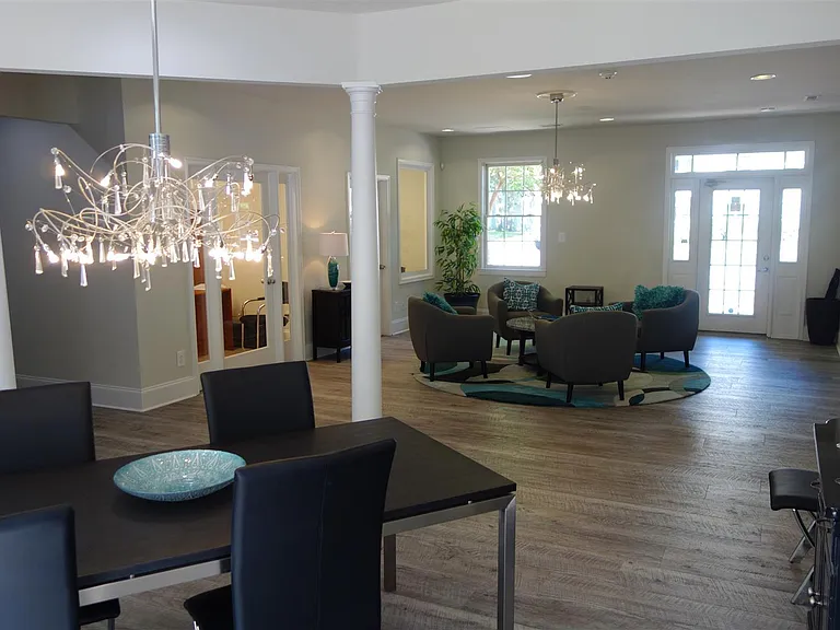 One Central Apartment Homes — Photo 32