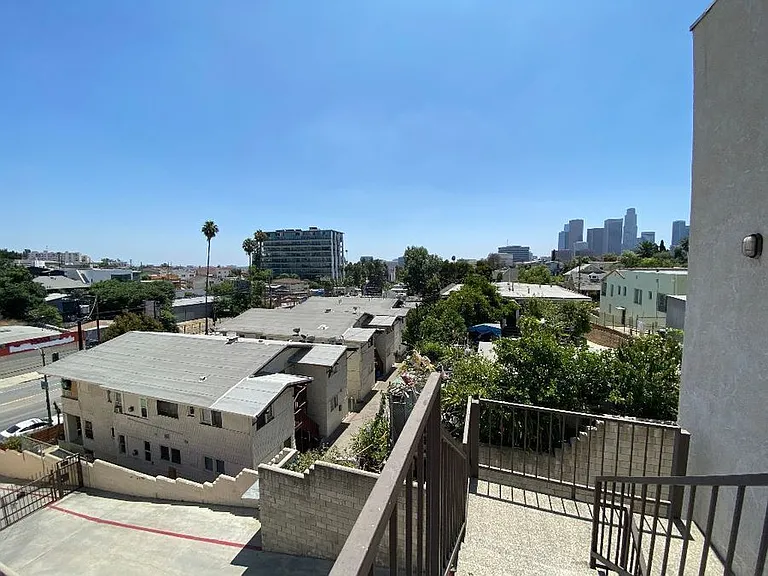 1218 W Sunset Blvd #305 — Photo 7