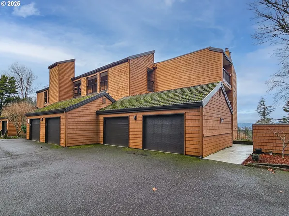 206 Oswego Smt #Bld25, Lake Oswego, OR 97035