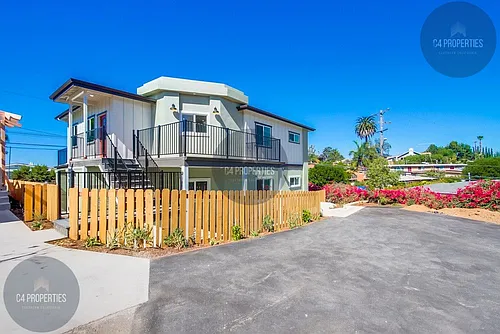 315 Lado De Loma Dr #5 Photo 1