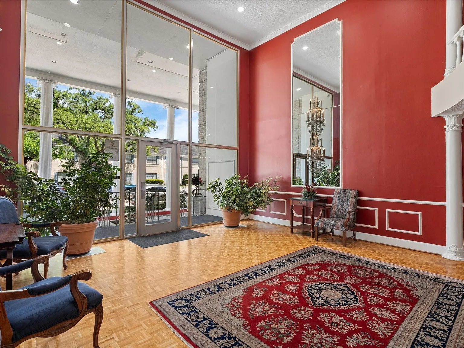 1 bed, 1.0 bath, 744 sqft, $1,125 — Photo 3