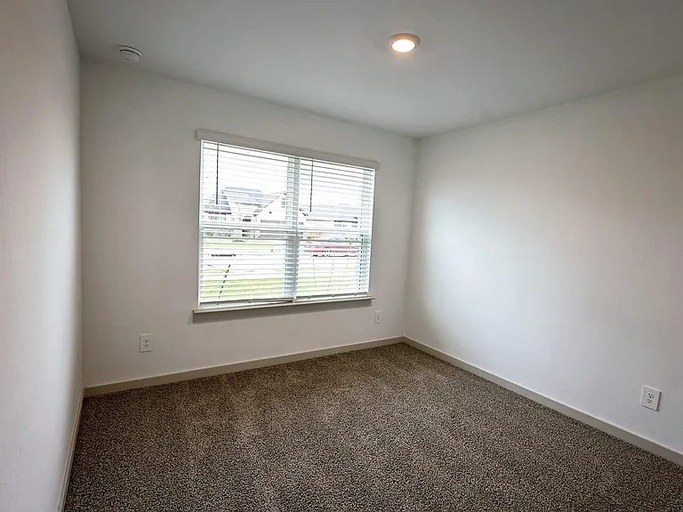 5034 Pine Haven Ln — Photo 8