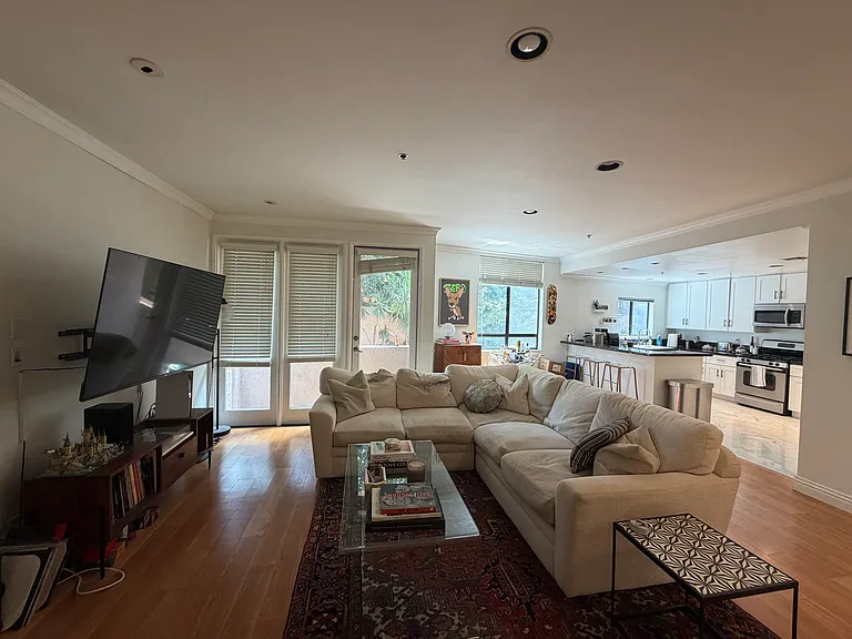 1238 S Holt Ave #2 — Photo 11