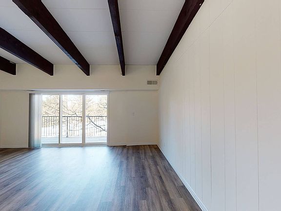 2nd image of 100 Engamore Ln APT 202