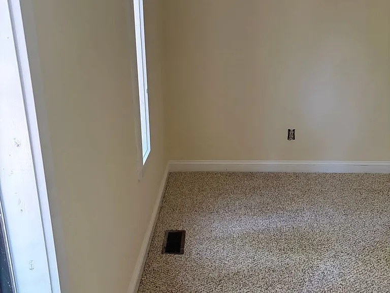 Remodeled Nw Raleigh Townhome Off Leesville Road — Photo 3