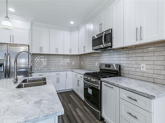 4th image of 3519 Gibson St