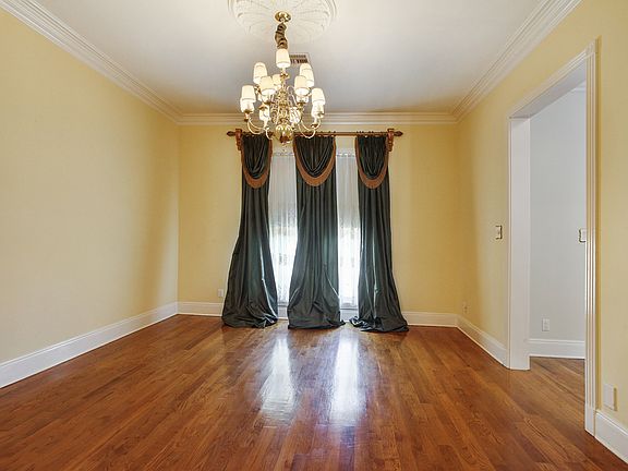 4th image of 3632 Lake Michel Ct