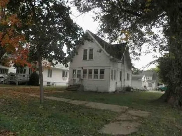 206 12th St S, Northwood, IA 50459
