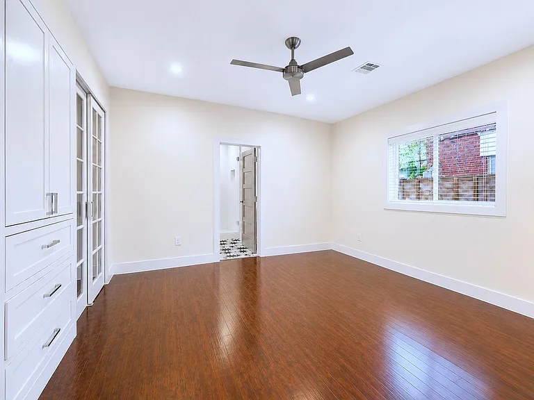 2302 Ruth St — Photo 6