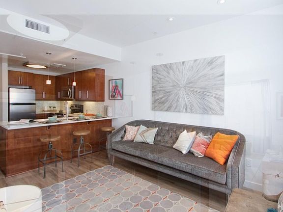 2nd image of 1975 Grant St #8