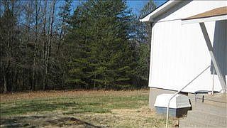 4th image of 212 Trotter Dr