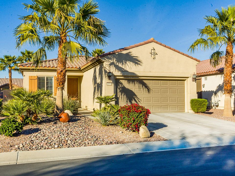 1st image of 81064 Avenida Vidrio