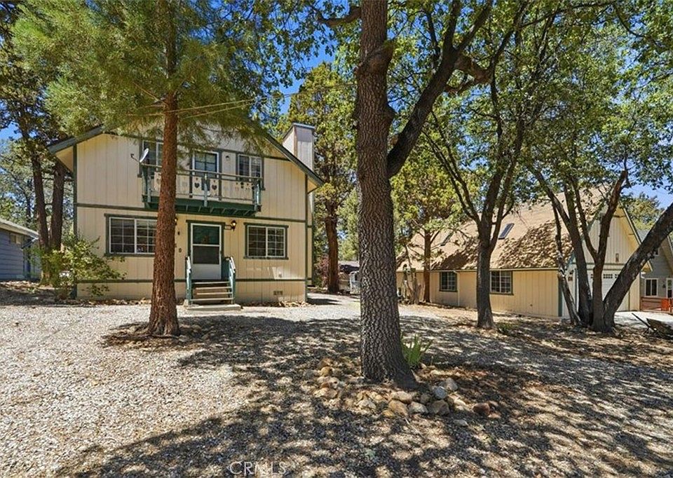 1st image of 368 Imperial Ave