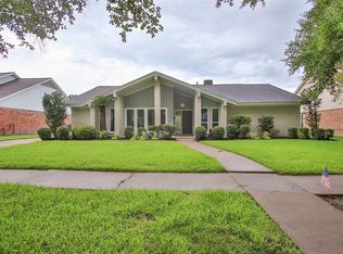 5706 Ariel St, Houston, TX 77096
