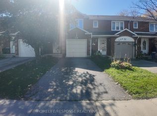 136 Essling Ave, Hamilton, ON L9B 2H9