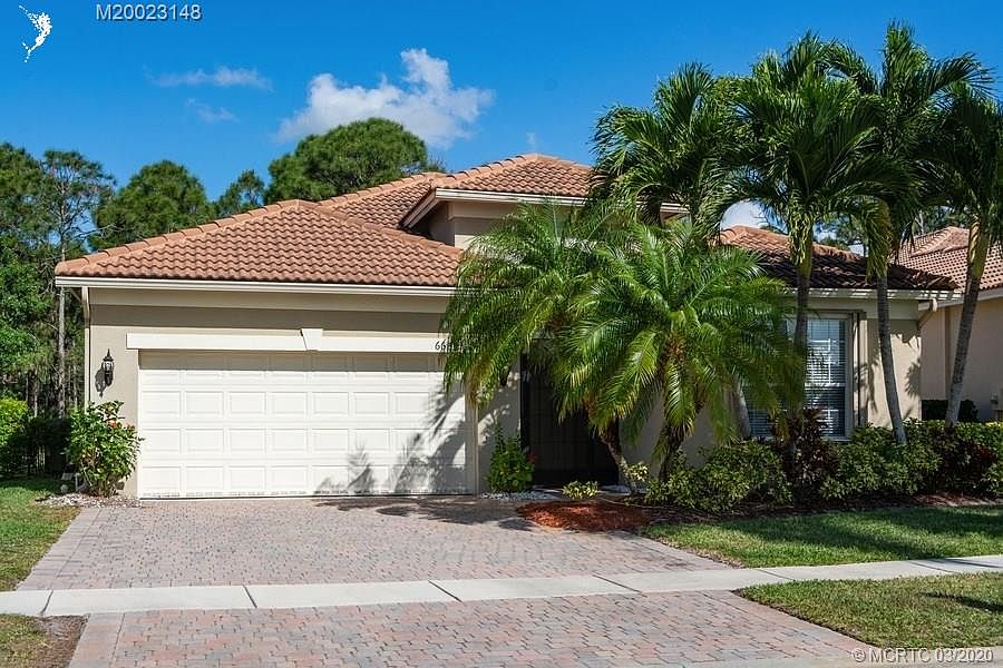 1st image of 6655 SE Twin Oaks Cir