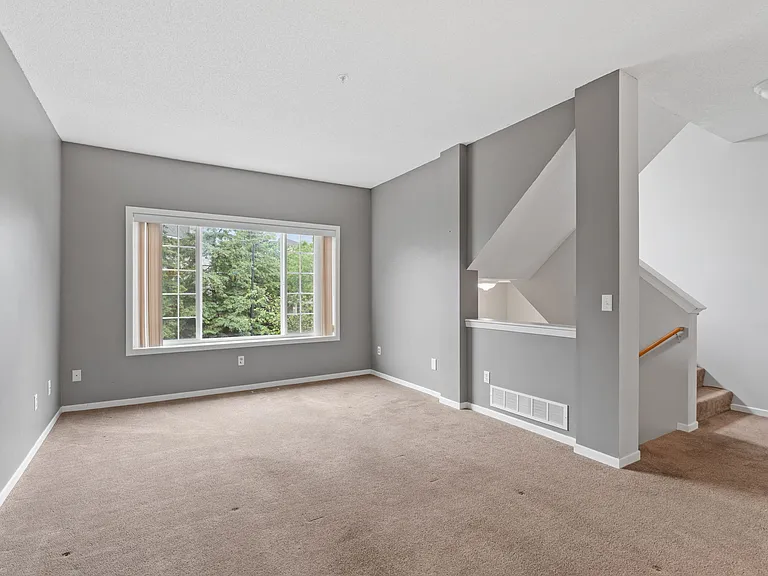 789 Fairfield Cir — Photo 6