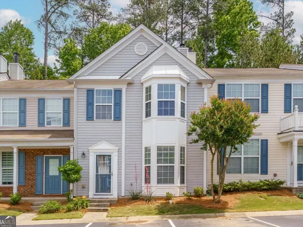960 Prestwyck Ct, Alpharetta, GA 30004