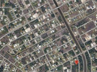 424 Paulcrest Ave, Lehigh Acres, FL 33974