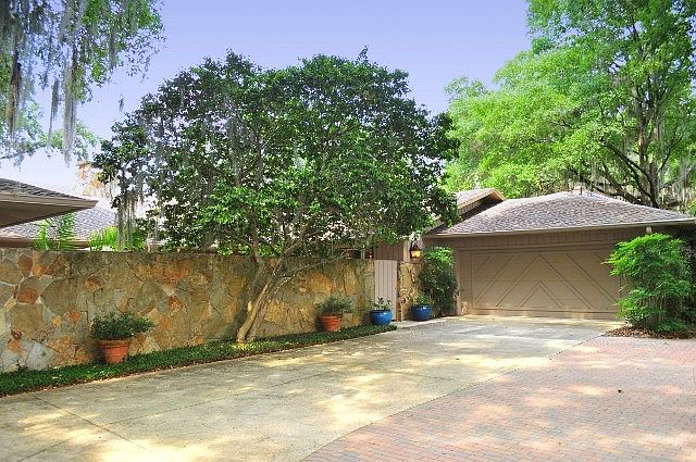 1st image of 861 Mayfield Ave
