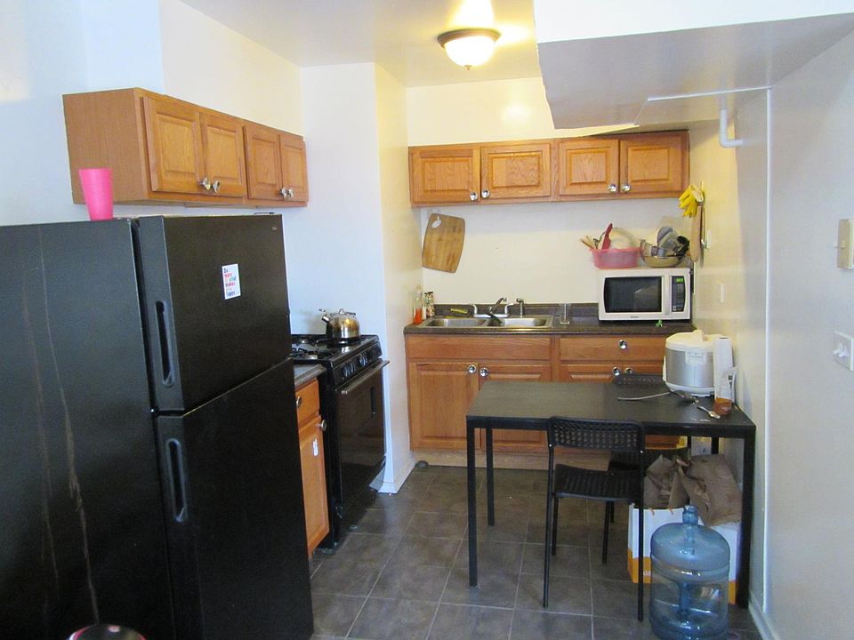 1st image of 5335 N California Ave #3I-308