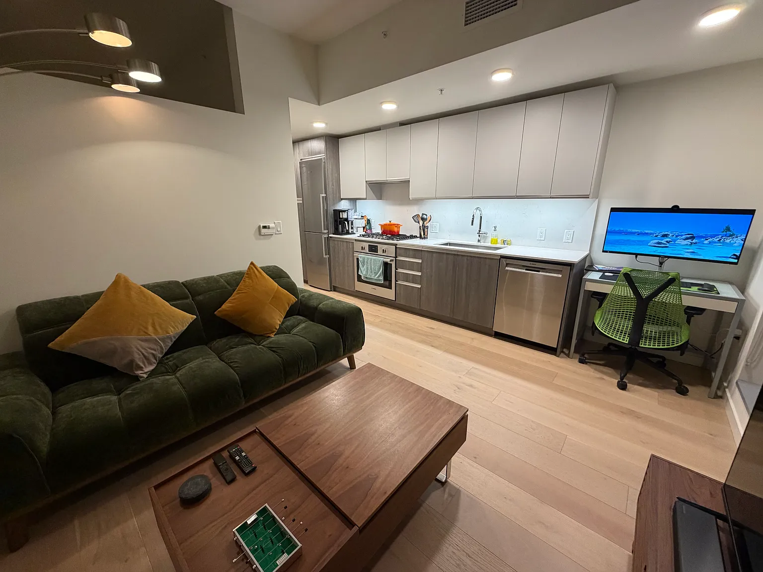 1 bed, 520 sqft, $2,550 — Photo 3