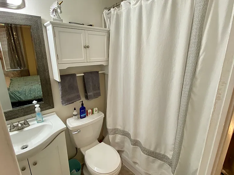 Bathroom connected to Bedroom
