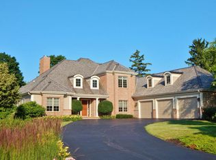 11214 N Justin Dr, Mequon, WI 53092