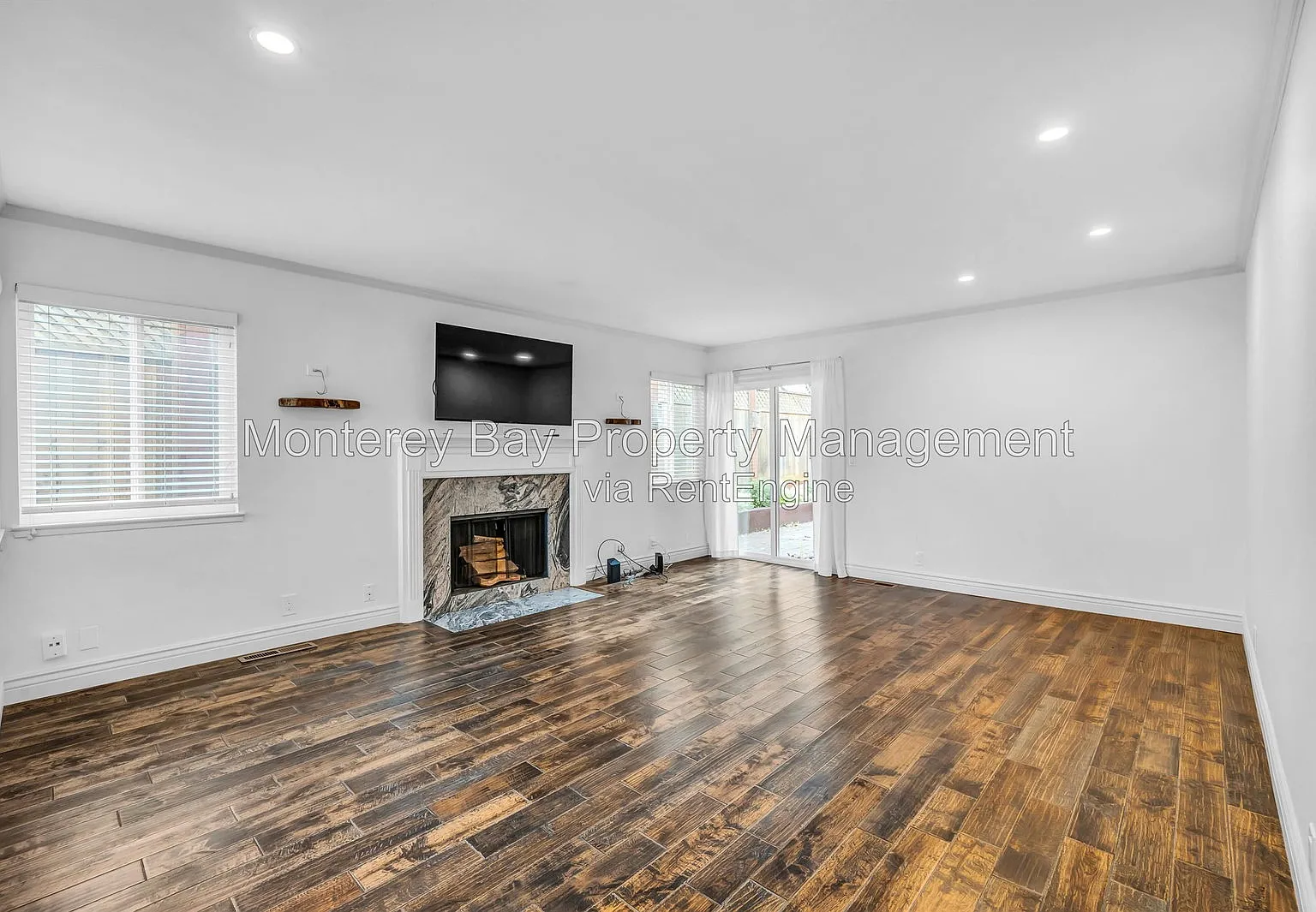 3 bed, 2.0 bath, 1300 sqft, $4,495 — Photo 3