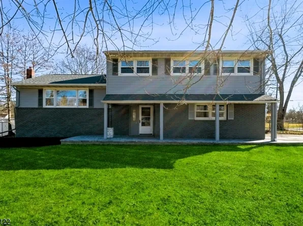 1 Ferndale Dr, Parsippany-Troy Hills Twp., NJ 07054