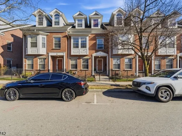 44 Prospect St, East Orange City, NJ 07017