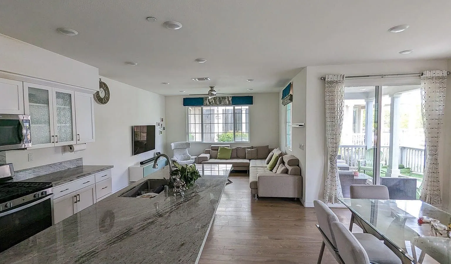 3 bed, 1693 sqft, $4,800 — Photo 2