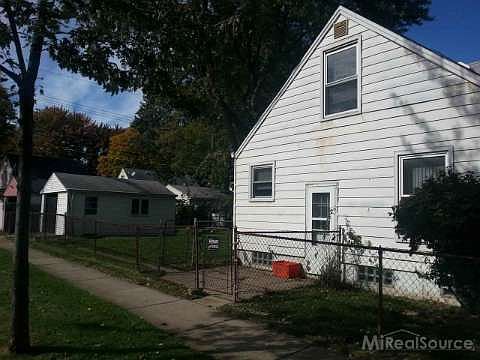 2nd image of 28705 Marshall St
