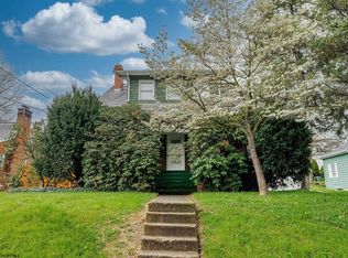 937/939 Stewart St, Morgantown, WV 26505