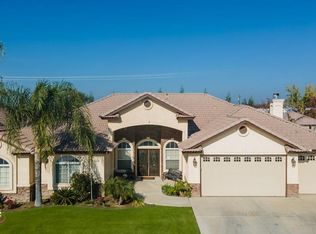 814 Brookside Dr, Shafter, CA 93263