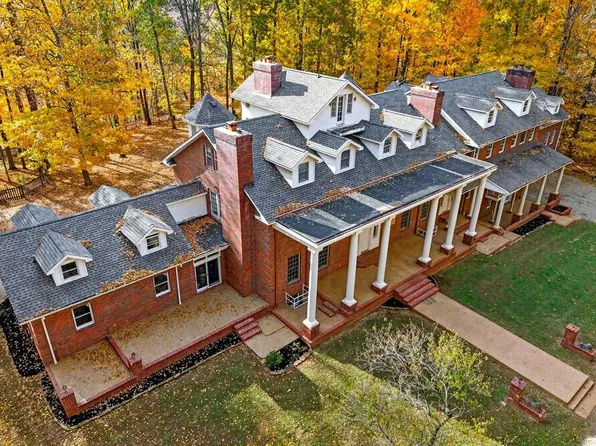 6211 Rocky Point Rd, Cookeville, TN 38506