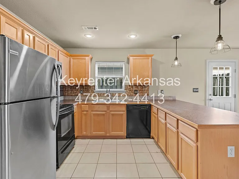1481 Holland Dr — Photo 5
