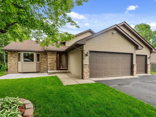 5910 Freeland Ct N, Hugo, MN 55038