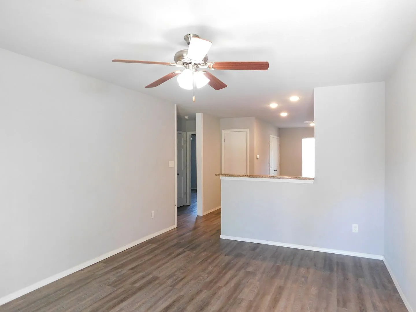 1218 Chestnut — Photo 4