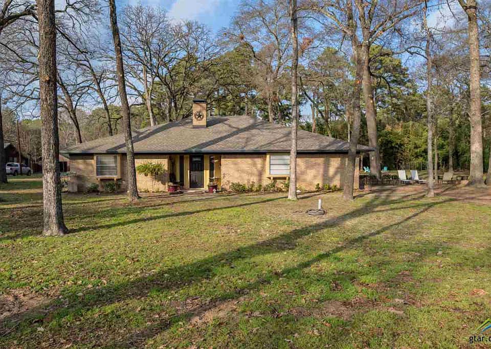 1st image of 21251 Kelly Dr