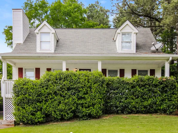 1205 Masters Ln, Snellville, GA 30078