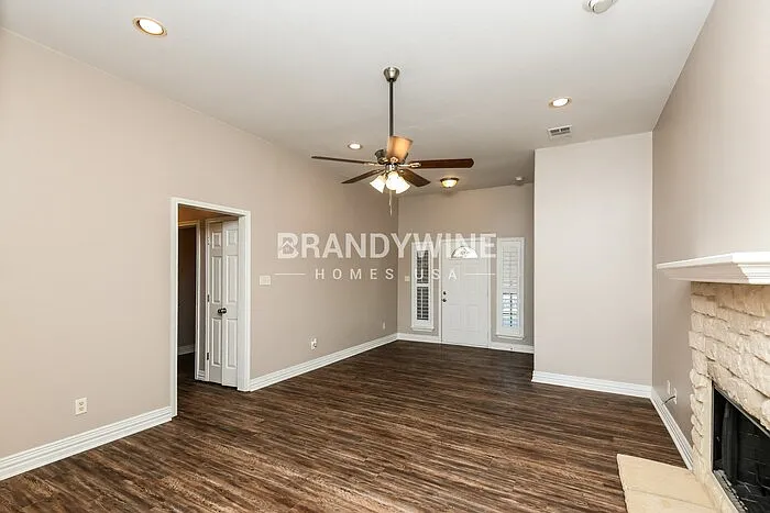 4804 Deal Dr — Photo 5