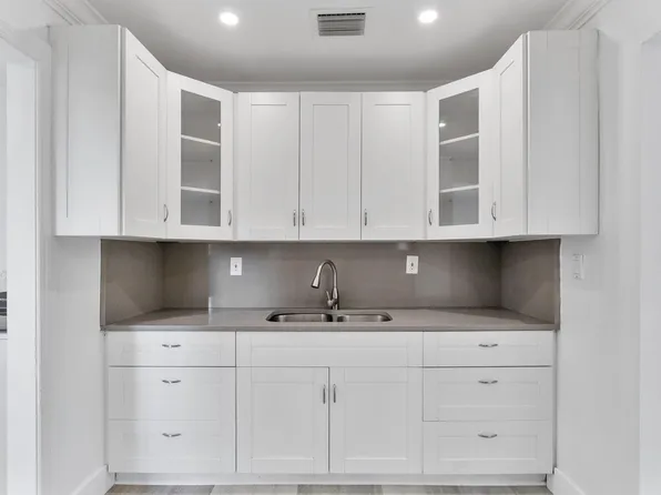 534 NW 3rd Ter, Deerfield Beach, FL 33441