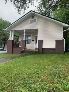 1566 E Center St, Kingsport, TN, 37664