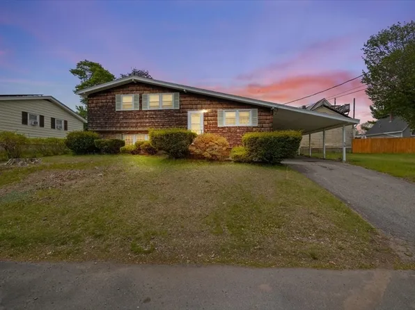 36 Gardner Ave, Brockton, MA 02302